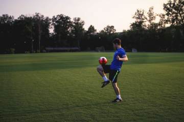 韩足晚报（26.7.2）——半职业制度再结硕果，K2牙山小将登陆葡超｜U8国际（配图示意）